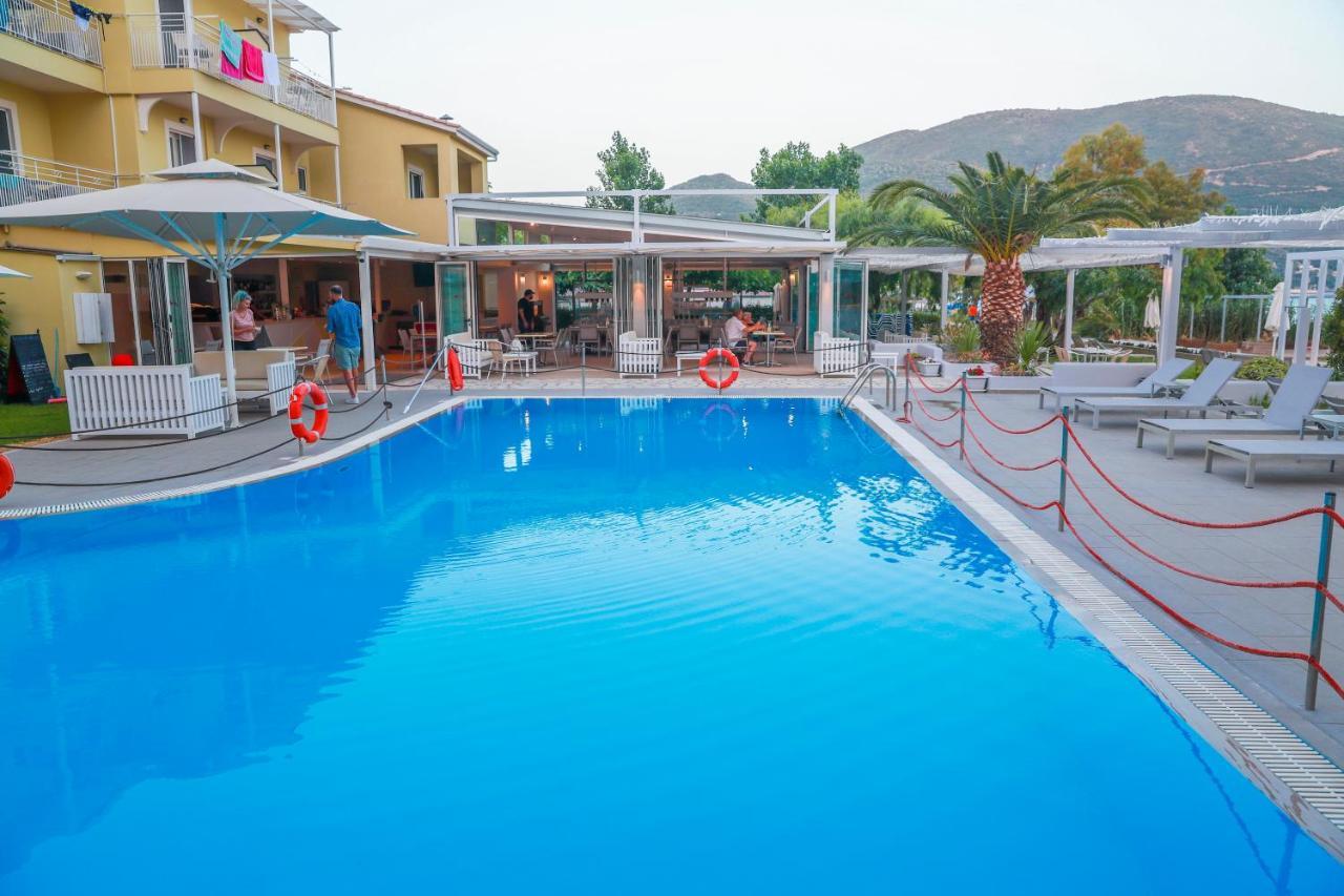 Cosmos Hotel فاسيليكي المظهر الخارجي الصورة