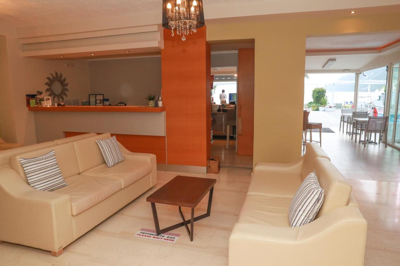 Cosmos Hotel فاسيليكي المظهر الخارجي الصورة